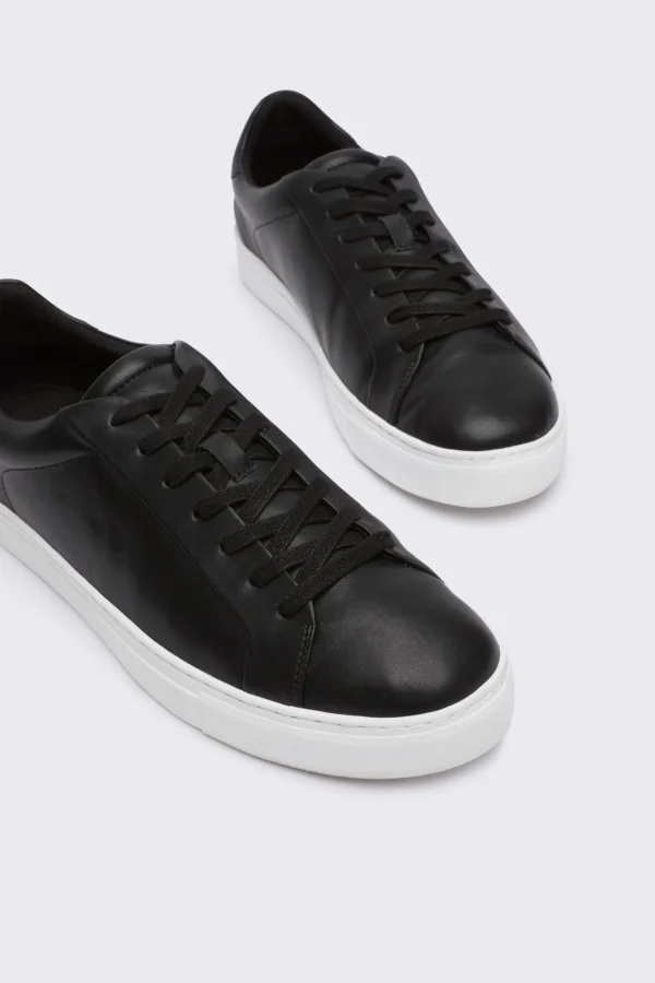 Unison Lucas Sneaker