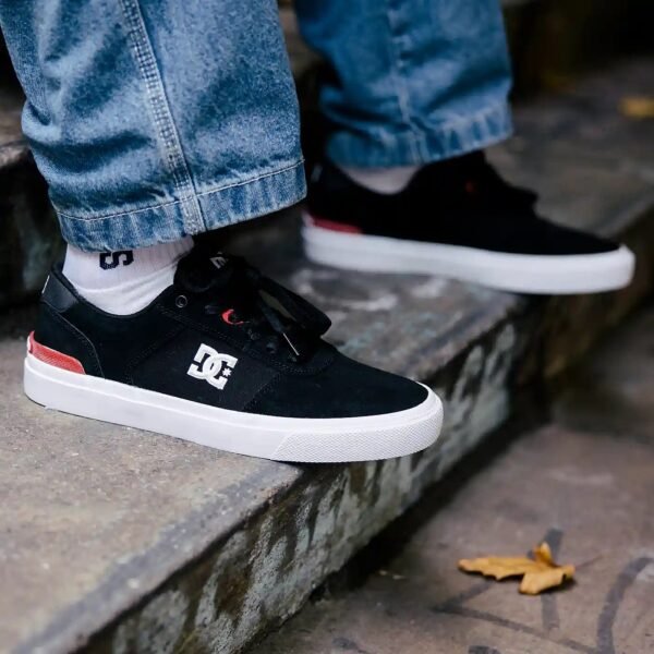 DC Teknic Skate Shoes